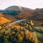 Glenfinnan Viaduct [Foto di Connor Mollison da Unsplash]