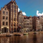 Tipiche case di Amsterdam affacciate sui canali