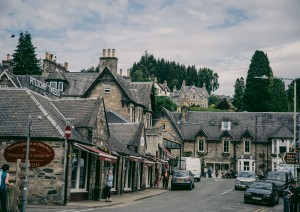 Fort William - Pitlochry - Dunkeld - Edimburgo (230 Km / 3h 30min).jpg