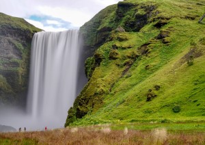 Hamragarðar - Skógafoss - Reynisfjara - Vík Tjaldsvæði (80 Km / 1h 15min).jpg