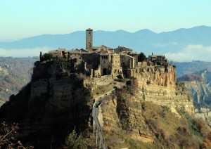 Civita Di Bagnoregio E Bolsena.jpg