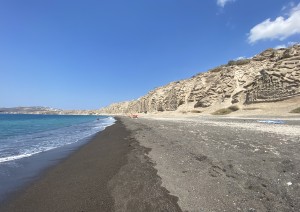 Vlychada Beach - Fira.jpg