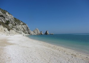 Le Spiagge Del Parco Del Monte Conero.jpg