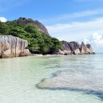 La magnifica acqua turchese alle Seychelles