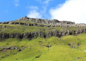 Leirvík - Kunoy - Viðareði - Søldarfjørdur - Tórshavn (140 Km / 2h 30min).jpg