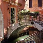 Scorcio di un canale di Venezia
