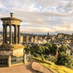 Edimburgo [Foto di Connor Mollison su Unsplash]