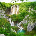 Laghi di Plitvice [Foto di Ting Chang su Unsplash]