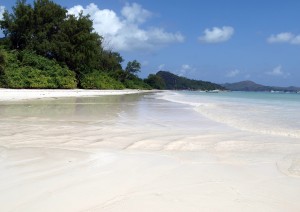 Seychelles – Isola Di Mahé (traghetto) - Isola Di La Digue.jpg