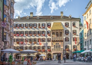 Innsbruck Tra I Souvenir Dell'impero.jpg