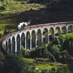 Glenfinnan Viaduct [Foto di Jack Anstey su Unsplash]