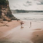 Surfisti a Uluwatu