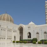 Muscat, la capitale del sultanato, è ricca di moschee e palazzi