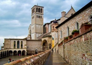Spoleto – Trevi – Foligno – Assisi (degustazione Vini) (55 Km).jpg