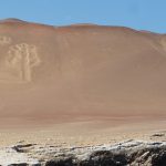 Il misterioso geoglifo a Paracas, chiamato El Candelabro