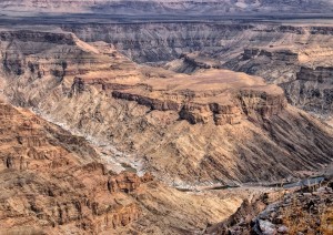 Kalahari – Fish River Canyon (500 Km, 5 H).jpg