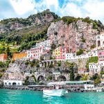 Amalfi [Foto di Tom Podmore su Unsplash]