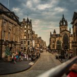 Royal Mile [Foto di Mike Peters su Unsplash]