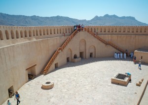 Nizwa, Fortezza E Modernità.jpg