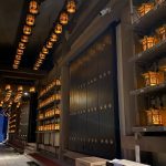 La Sala delle Mille Lanterne dove porgeremo i nostri omaggi all’iniziatore del Buddhismo Shingon, il monaco e pellegrino Kobo Daishi all’Okunoin