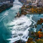 Niagara Falls Foliage [Foto di Venti Views su Unsplash]