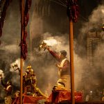 Ganga Aarti (Foto di Samyak Jain su Unsplash)