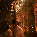 Varanasi vibes (Foto di Nikhil Singh su Unsplash)
